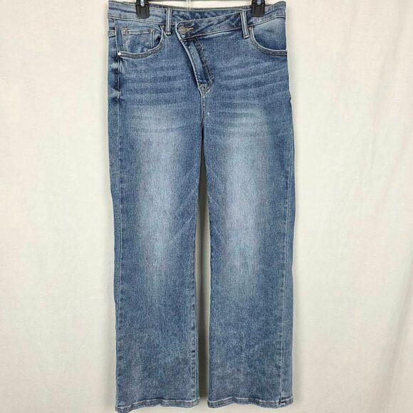 RISEN Jeans Women’s Size 13/31 Straight Leg Denim - Picture 1 of 9